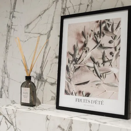 Lakowa アパート *